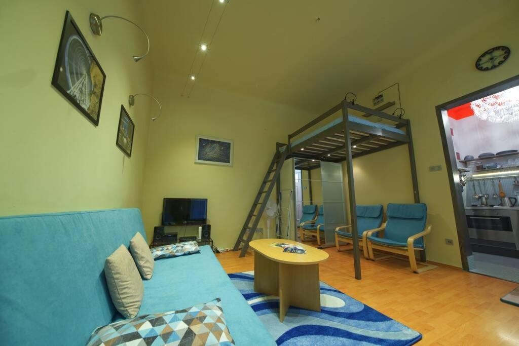 Sip Street Loft Studio In The Ruin Bar District * Budapest